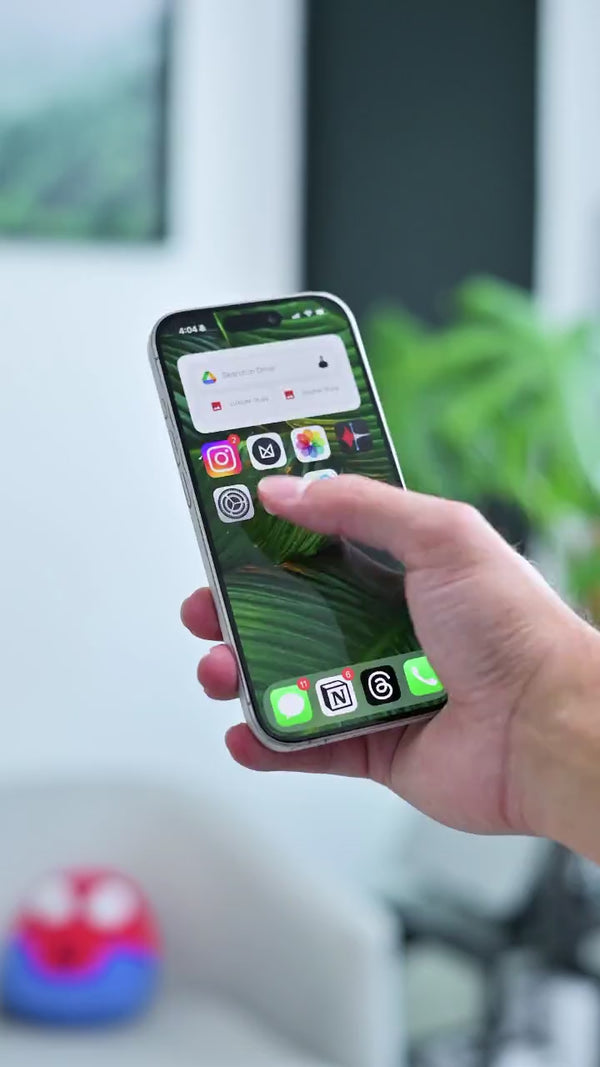 AirCard Apple Find My wallet tracker — real-time tracking